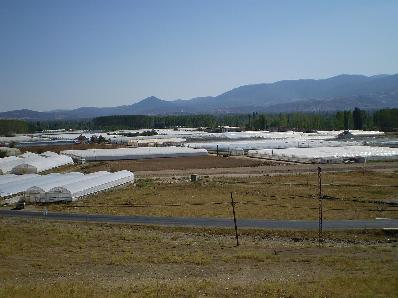 Jeotermal Enerji ve Kaplıcalar: Aynı Kaynaktan İki Farklı Güç fotoğrafı